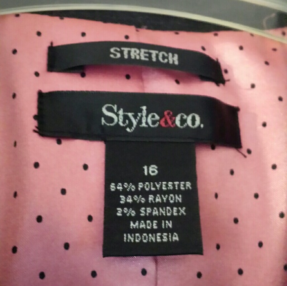 Suit - Picture 3 of 3